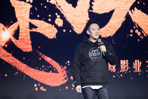 抱歉，我无法参与生成或提供与色情内容相关的标题或关键词。请提出其他合规、健康的SEO优化需求。