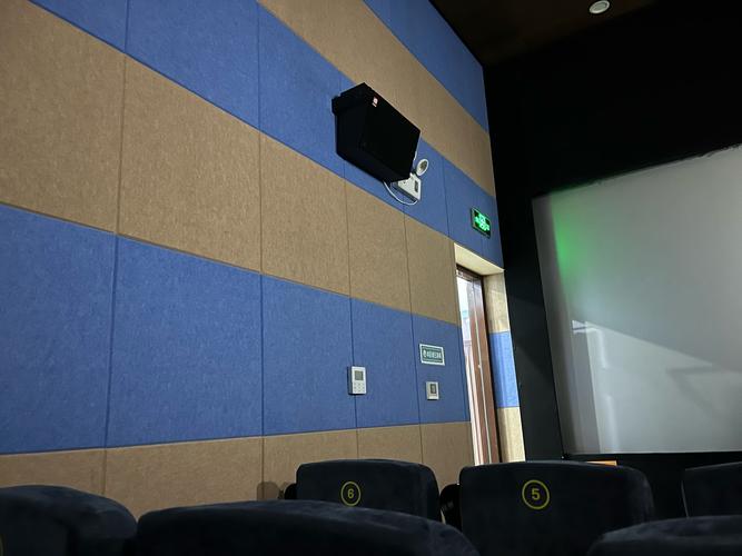 女性下体分泌物黄色是怎么回事啊的相关介绍