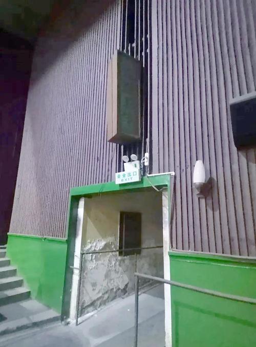 大尺度男女啪啪的相关介绍