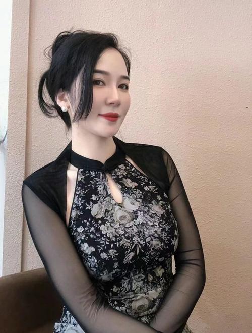 人爽人妻av的相关介绍