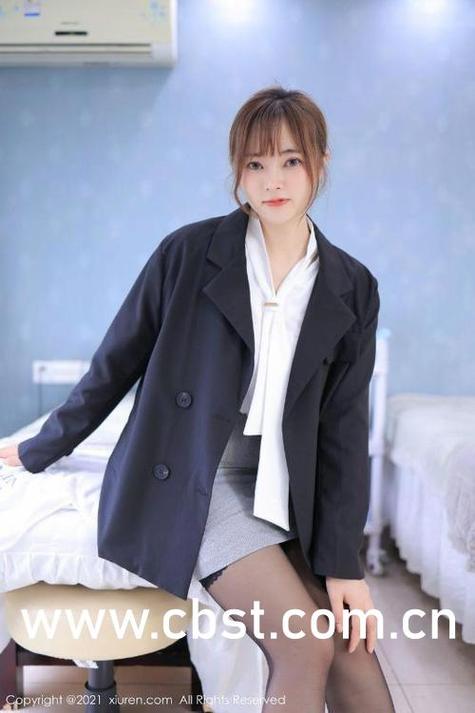 秋霞电影院午夜伦高清在线观看 - 午夜剧场高清无删减版，深夜宅男宅女必看的伦理解析与影评推荐