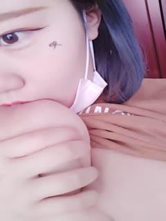 女性内裤上有黄色分泌物正常吗的相关介绍